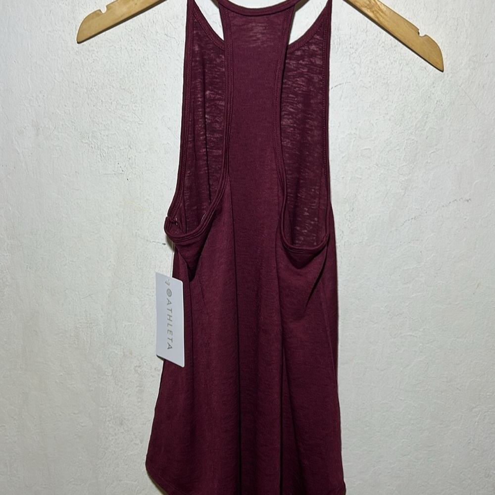 Athleta Breezy High Neck Tank Dark Garnet Size Small NWT - Picture 4 of 9